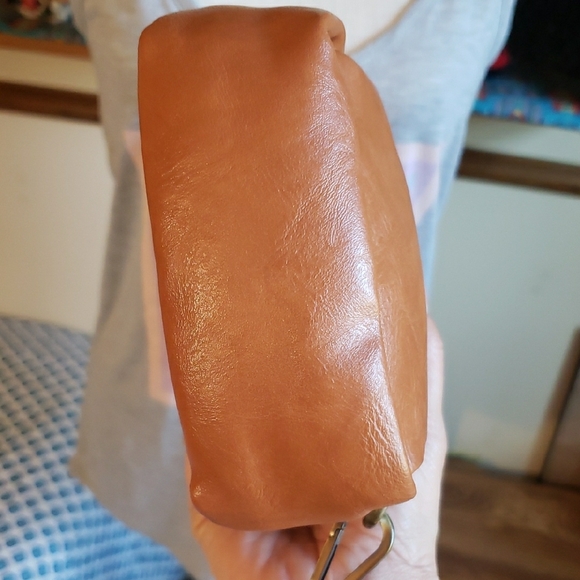 Brown Vegan Leather Crossbody Bag with Patterned Guitar Strap NWOT - Picture 8 of 11